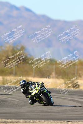 media/Jan-10-2025-CVMA Friday Practice (Fri) [[489e0da257]]/Group 4 and Trackday/Session 5 (Turn 7)/